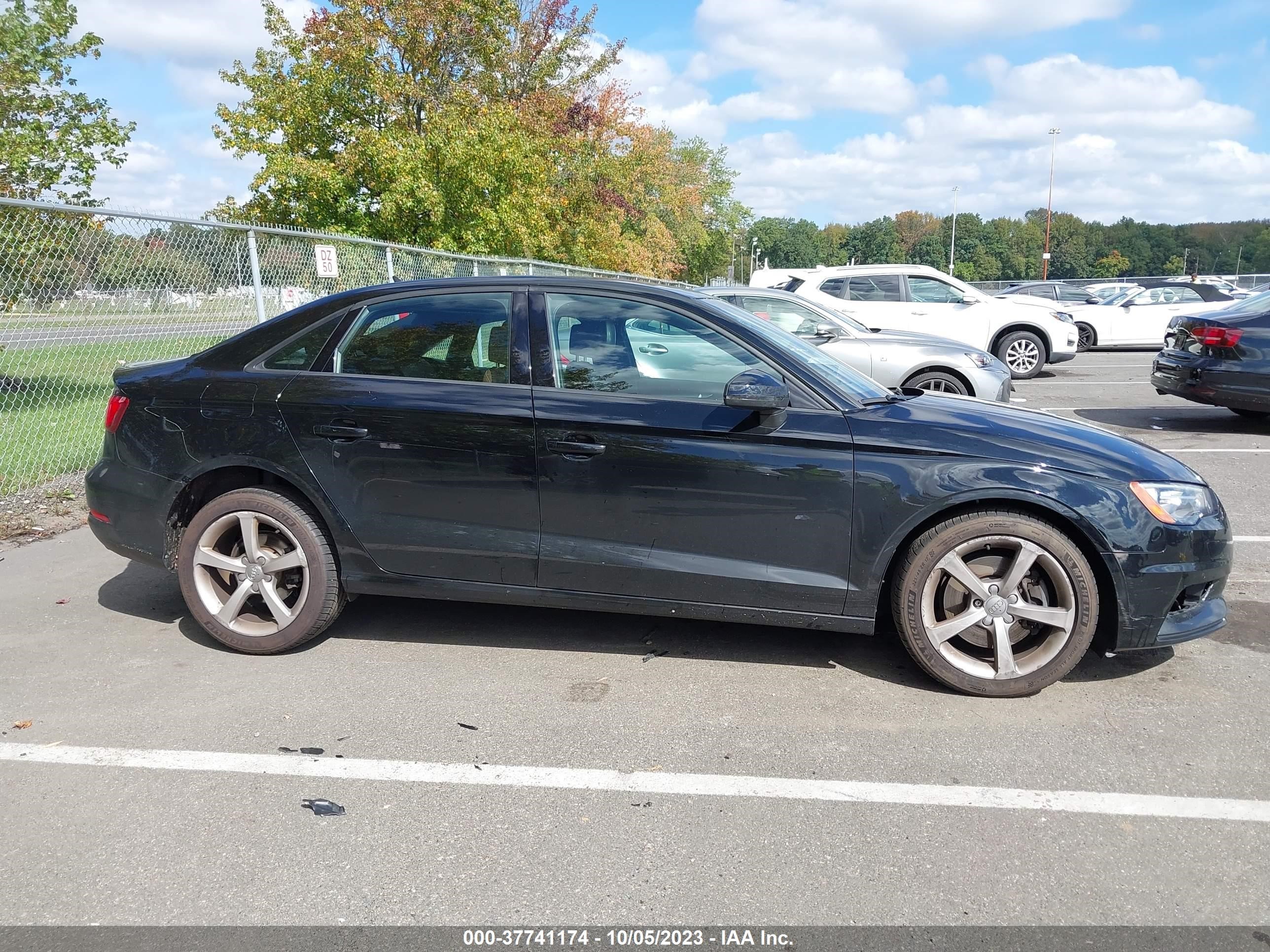 Photo 12 VIN: WAUB8GFF8G1018771 - AUDI A3 