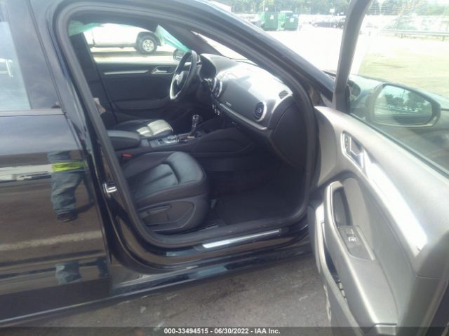 Photo 4 VIN: WAUB8GFF8J1049705 - AUDI A3 SEDAN 