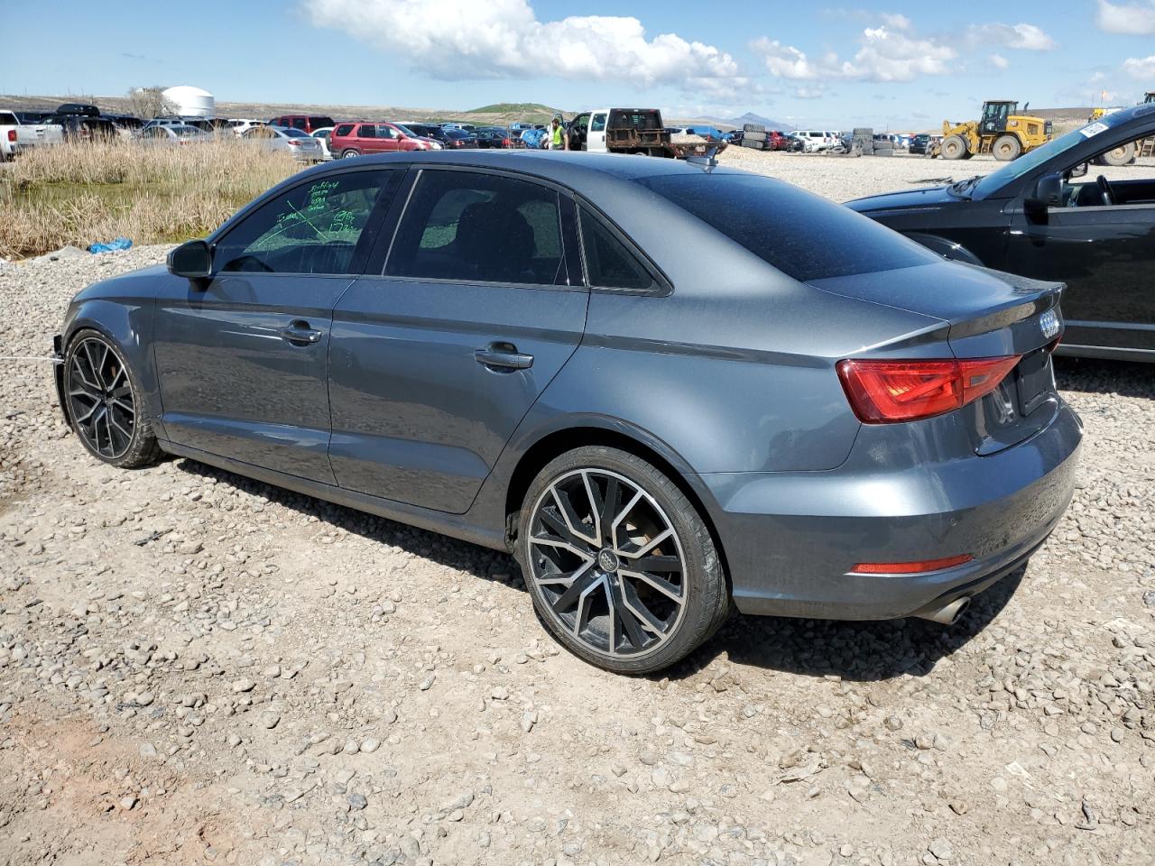 Photo 1 VIN: WAUB8GFF9G1047227 - AUDI A3 