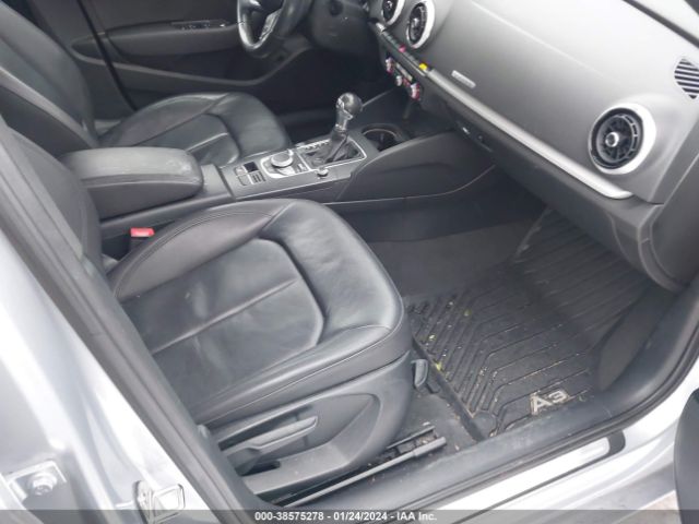 Photo 4 VIN: WAUB8GFF9J1007172 - AUDI A3 