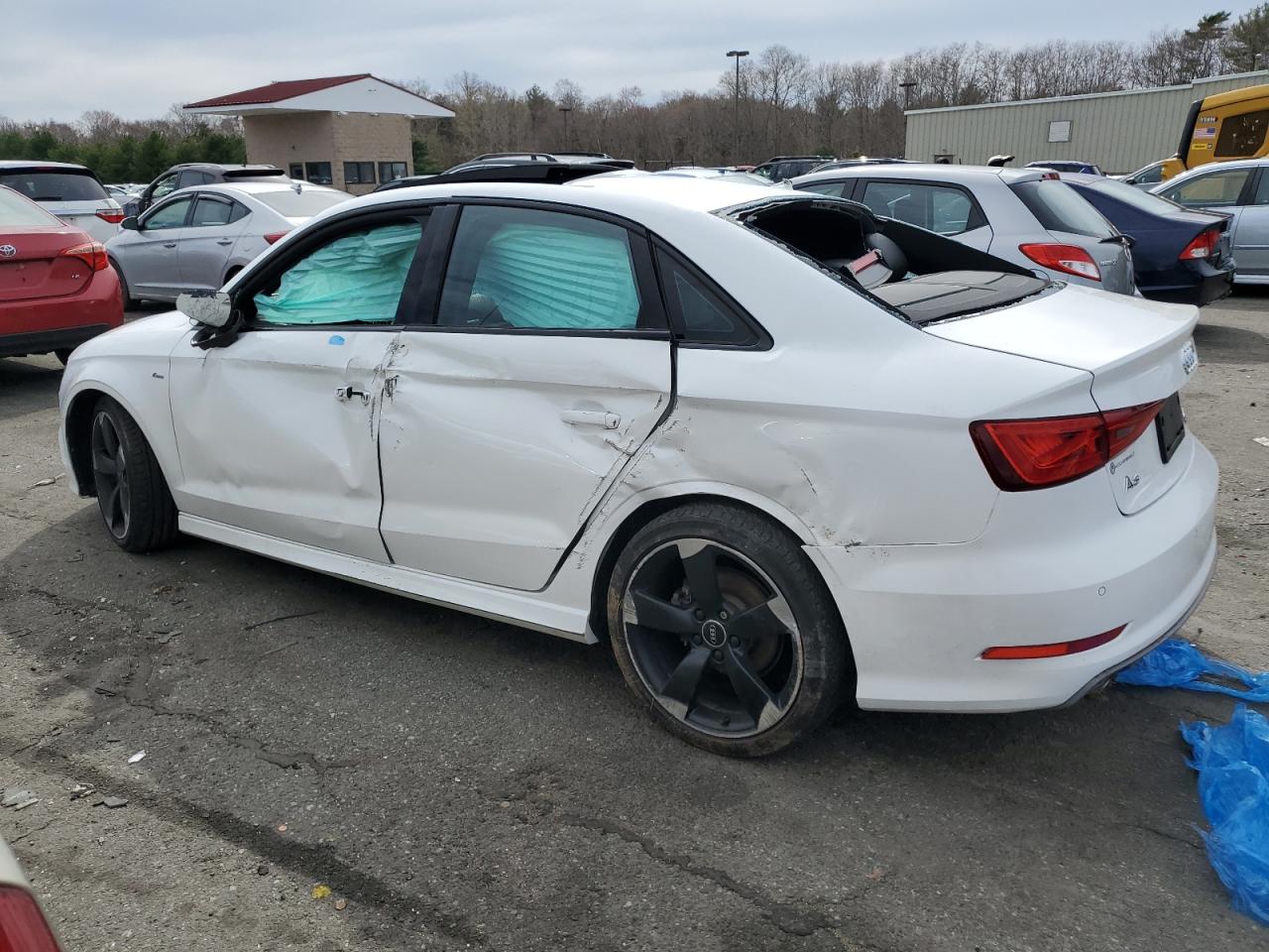 Photo 1 VIN: WAUB8GFFXG1034437 - AUDI A3 