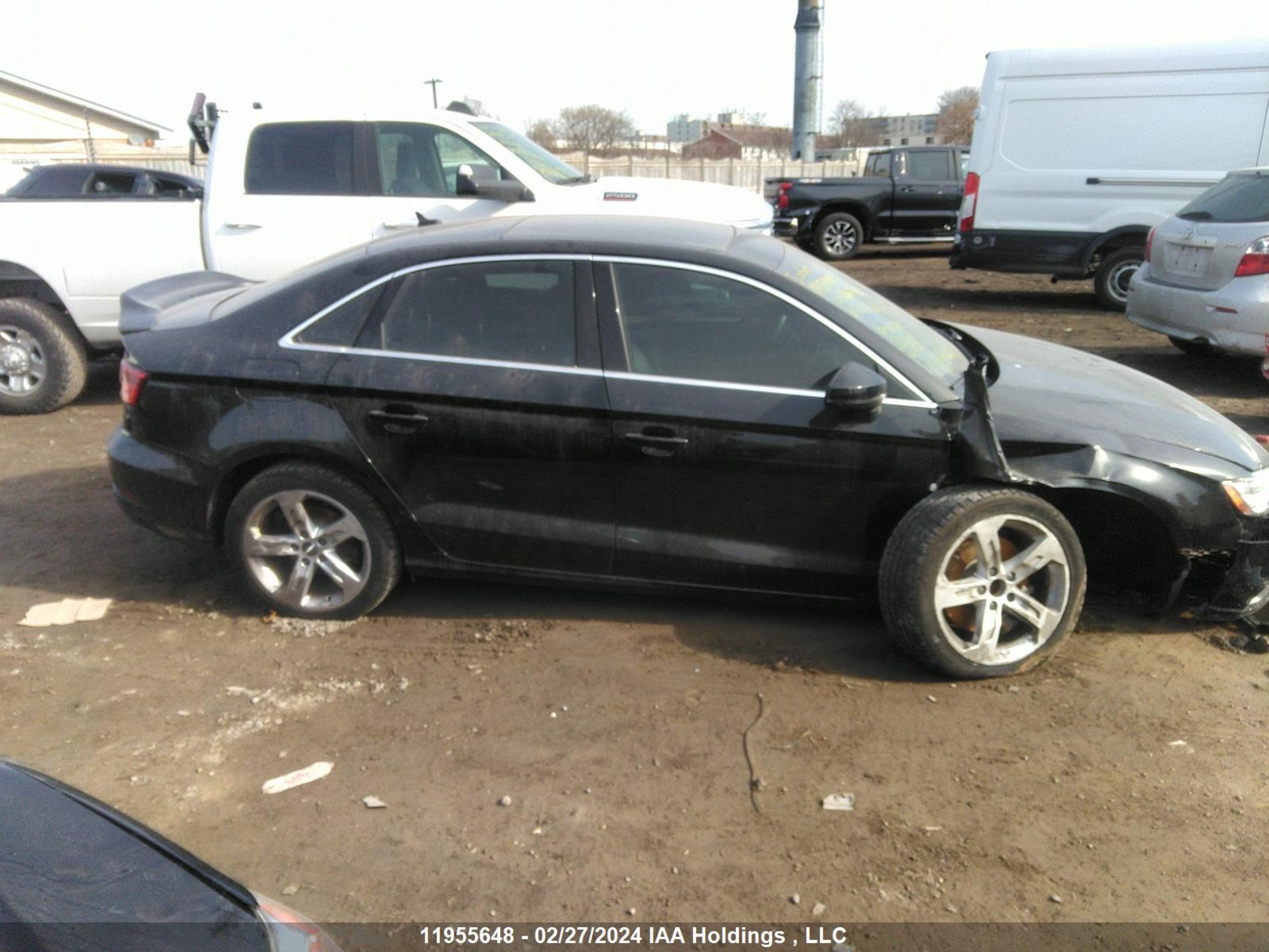 Photo 13 VIN: WAUB8GFFXH1034214 - AUDI A3 