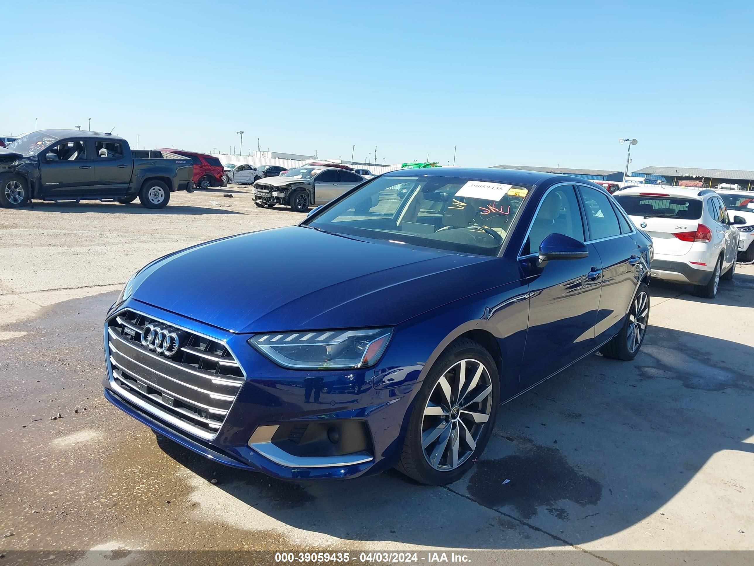 Photo 1 VIN: WAUBBAF45NN003986 - AUDI A4 PREMIUM 