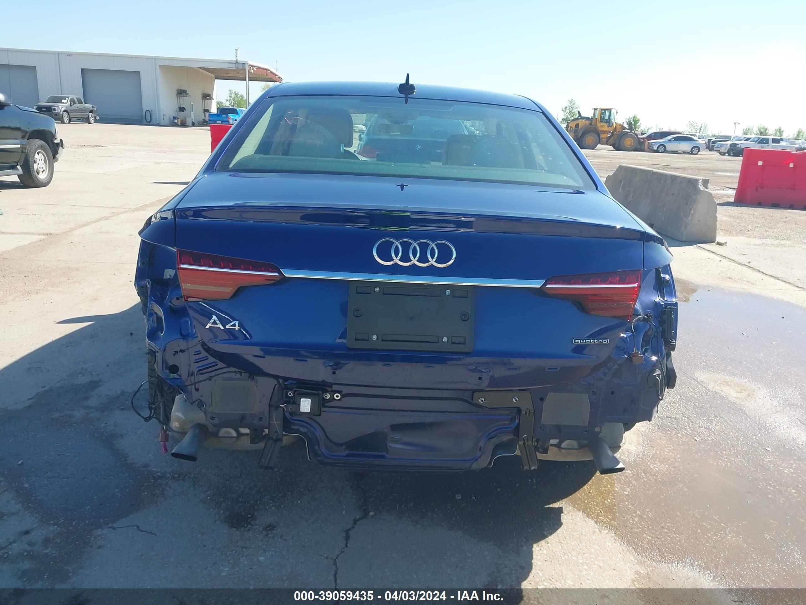 Photo 17 VIN: WAUBBAF45NN003986 - AUDI A4 PREMIUM 