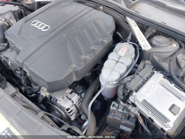 Photo 9 VIN: WAUBBAF47MN010811 - AUDI A4 