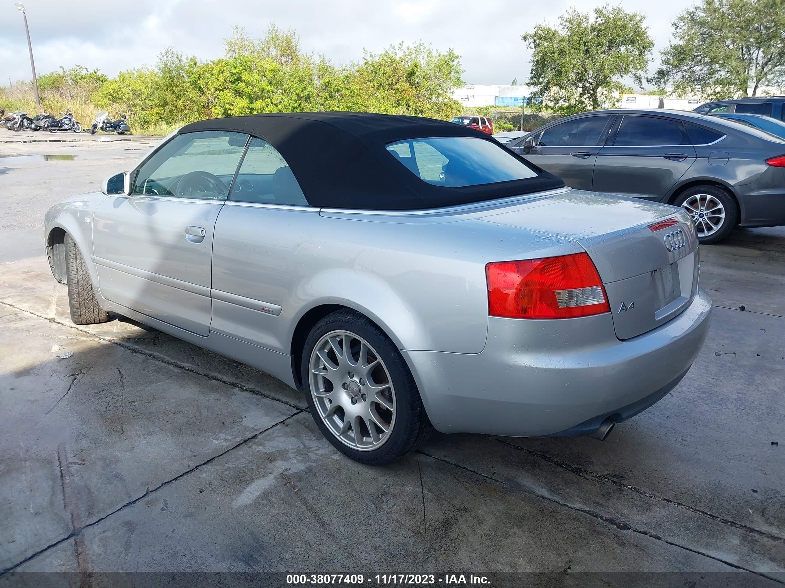 Photo 2 VIN: WAUBC48H75K019851 - AUDI A4 