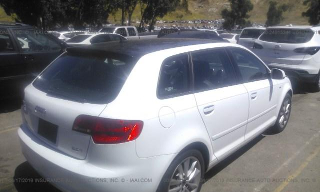 Photo 3 VIN: WAUBEAFM1CA051870 - AUDI A3 