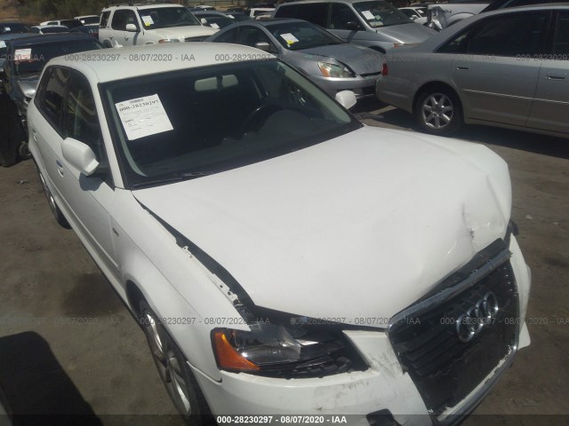 Photo 0 VIN: WAUBEAFM3BA008677 - AUDI A3 