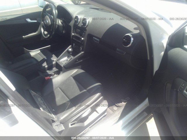 Photo 4 VIN: WAUBEAFM3BA008677 - AUDI A3 