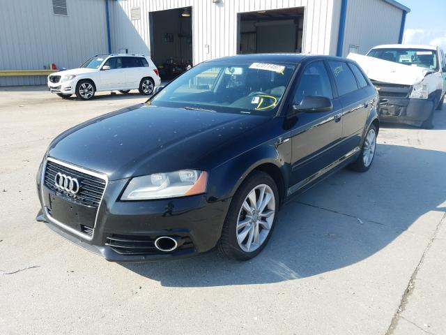 Photo 1 VIN: WAUBEAFM5CA035445 - AUDI A3 