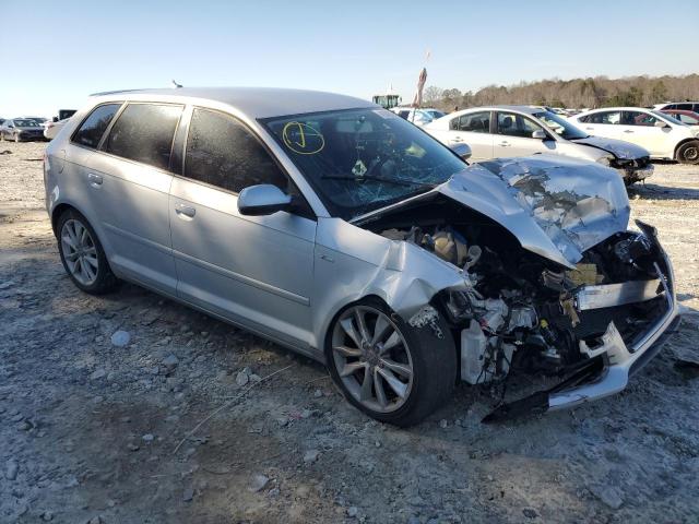 Photo 3 VIN: WAUBEAFM6CA044056 - AUDI A3 