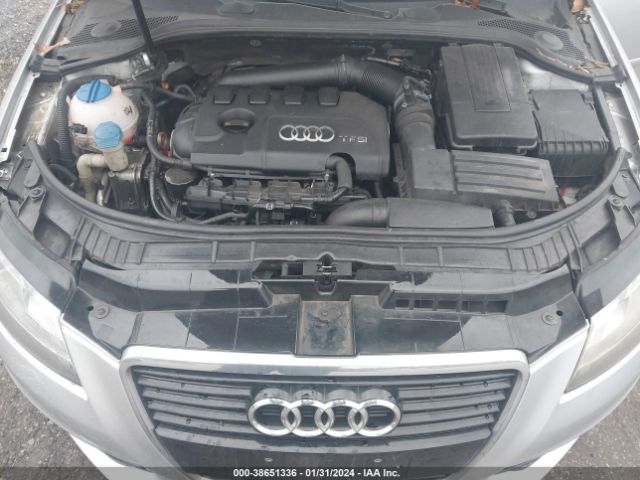 Photo 9 VIN: WAUBEAFM8CA082663 - AUDI A3 