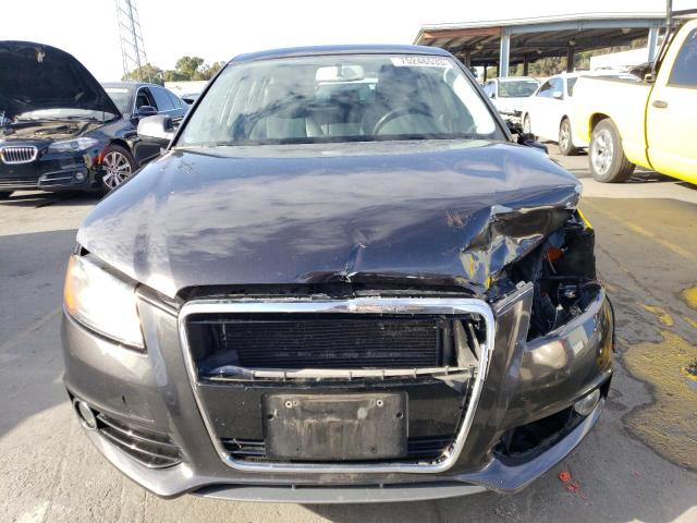 Photo 4 VIN: WAUBEAFM9CA107585 - AUDI A3 