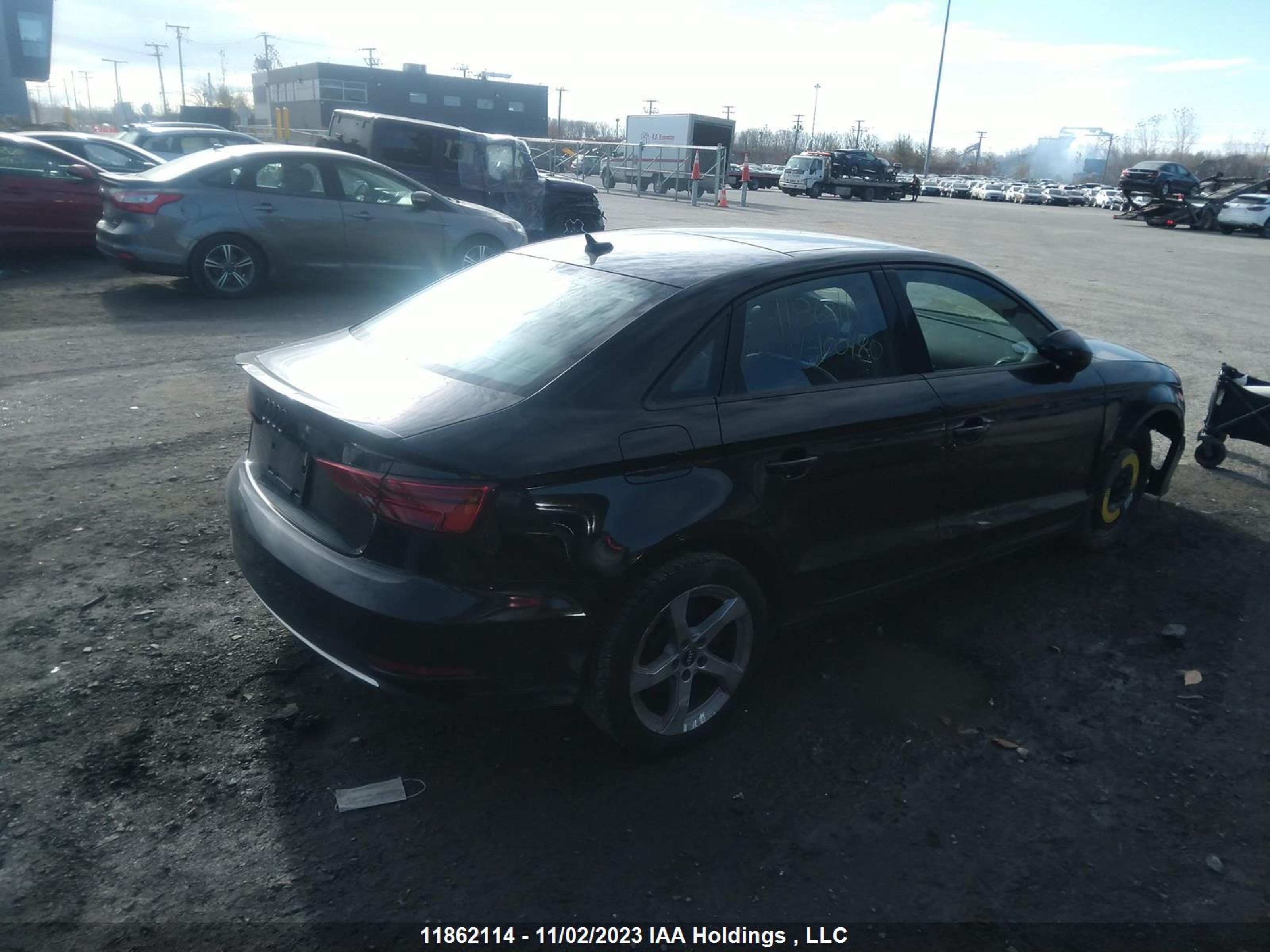 Photo 3 VIN: WAUBEGFF0KA100480 - AUDI A3 