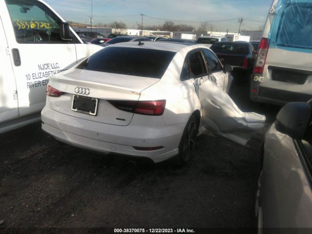 Photo 3 VIN: WAUBEGFF3LA050580 - AUDI A3 