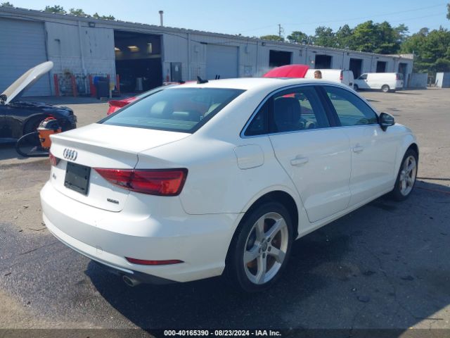 Photo 3 VIN: WAUBEGFF6KA081742 - AUDI A3 