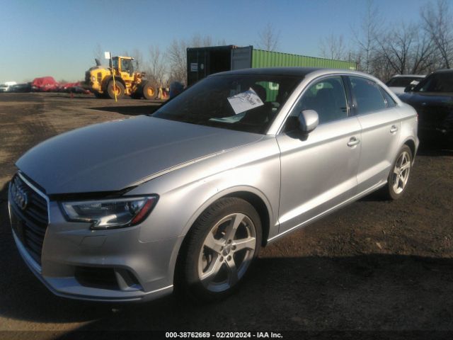 Photo 1 VIN: WAUBEGFF6KA113038 - AUDI A3 