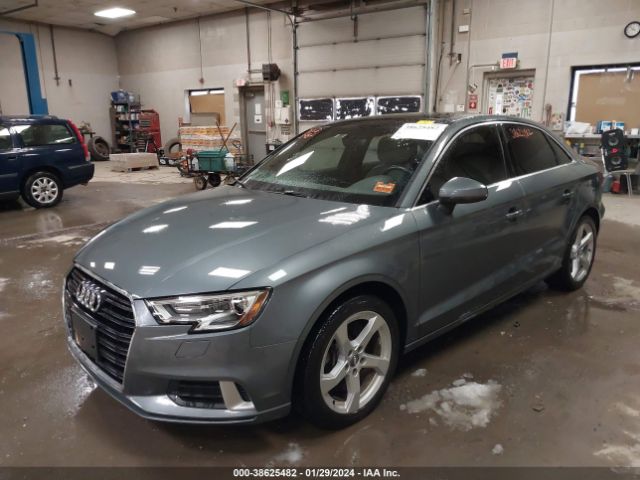 Photo 1 VIN: WAUBEGFF8K1018710 - AUDI A3 