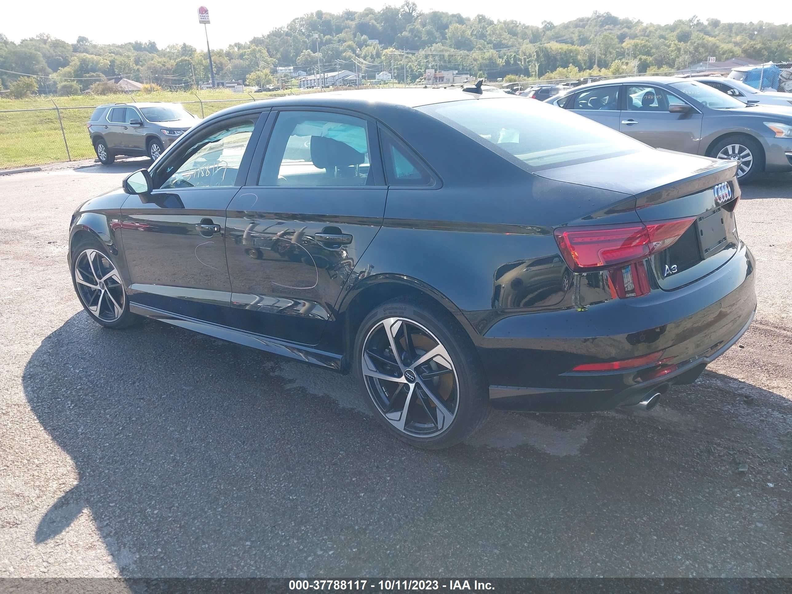 Photo 2 VIN: WAUBEGFFXLA062595 - AUDI A3 