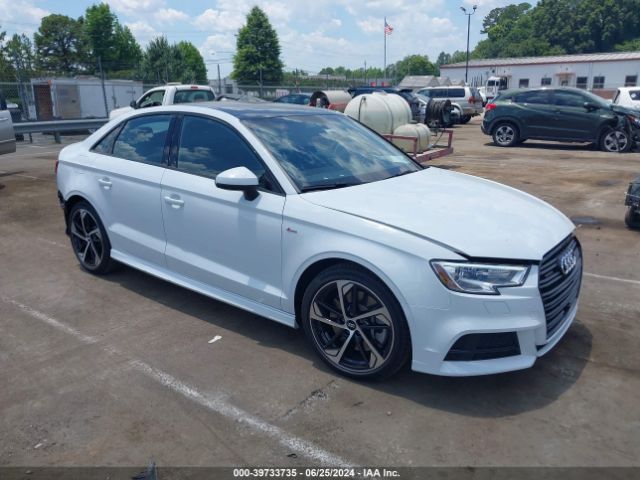 Photo 0 VIN: WAUBEGFFXLA097976 - AUDI A3 