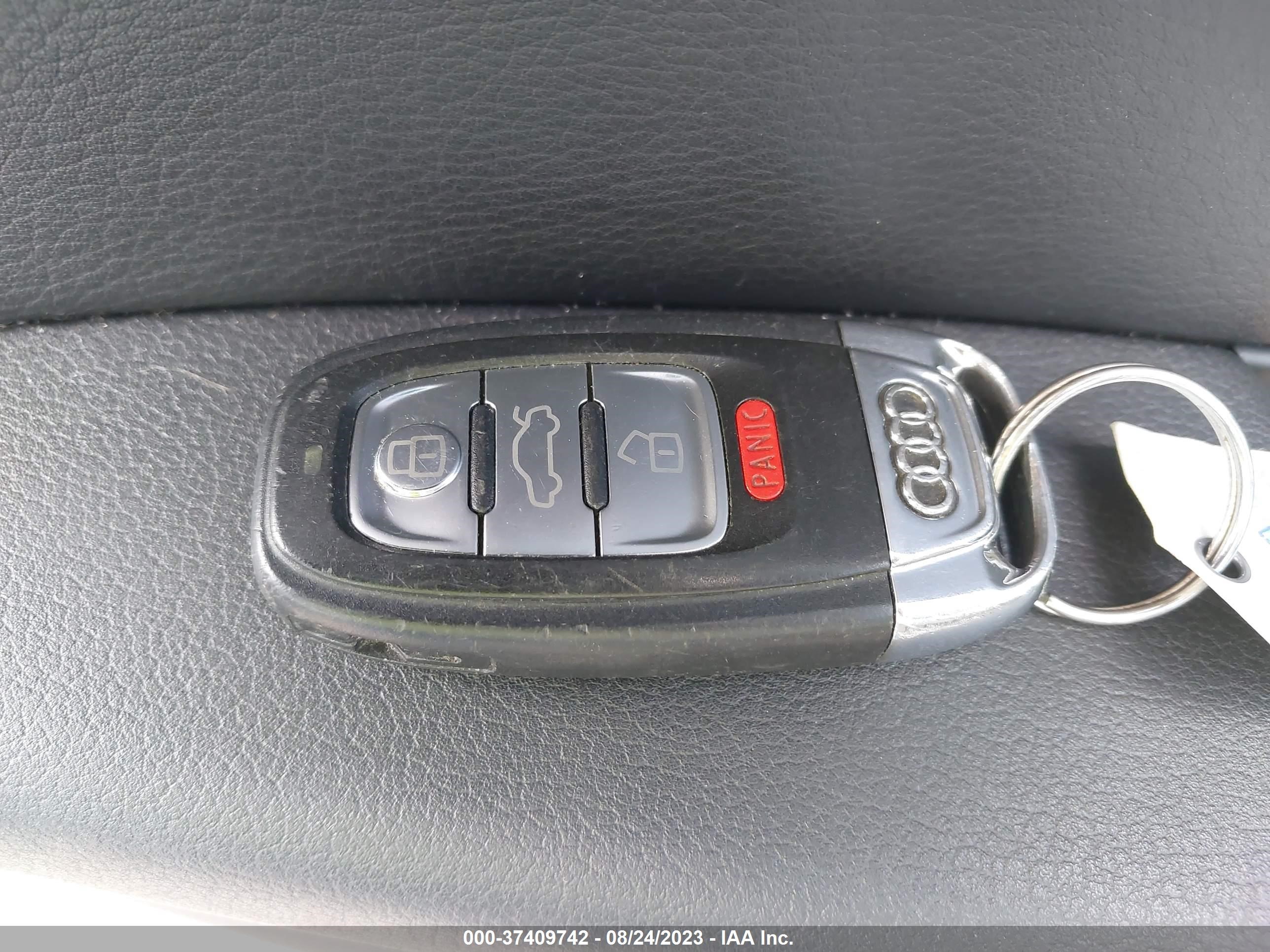 Photo 10 VIN: WAUBFAFL0EN006886 - AUDI A4 