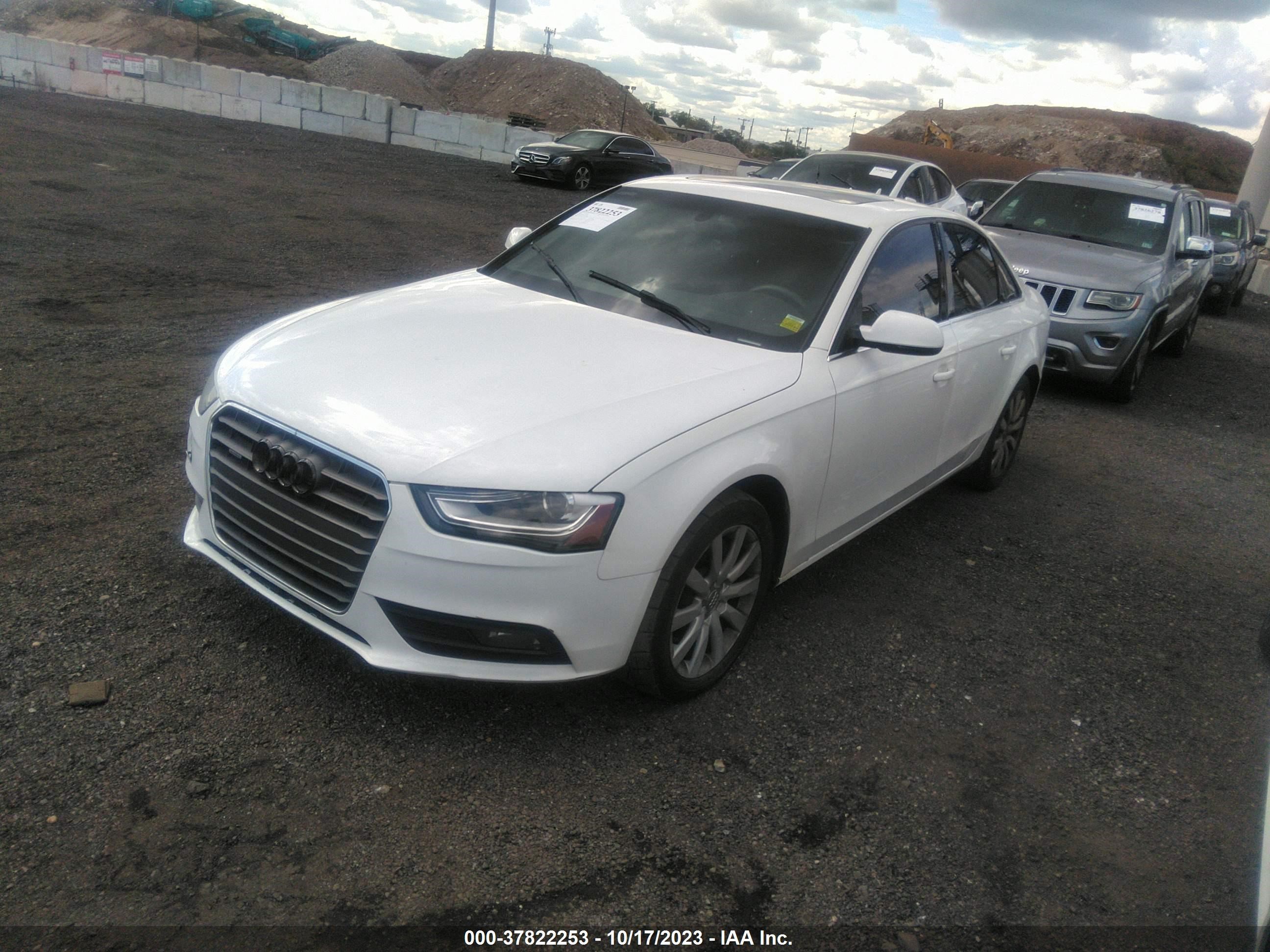 Photo 1 VIN: WAUBFAFL2DN044635 - AUDI A4 