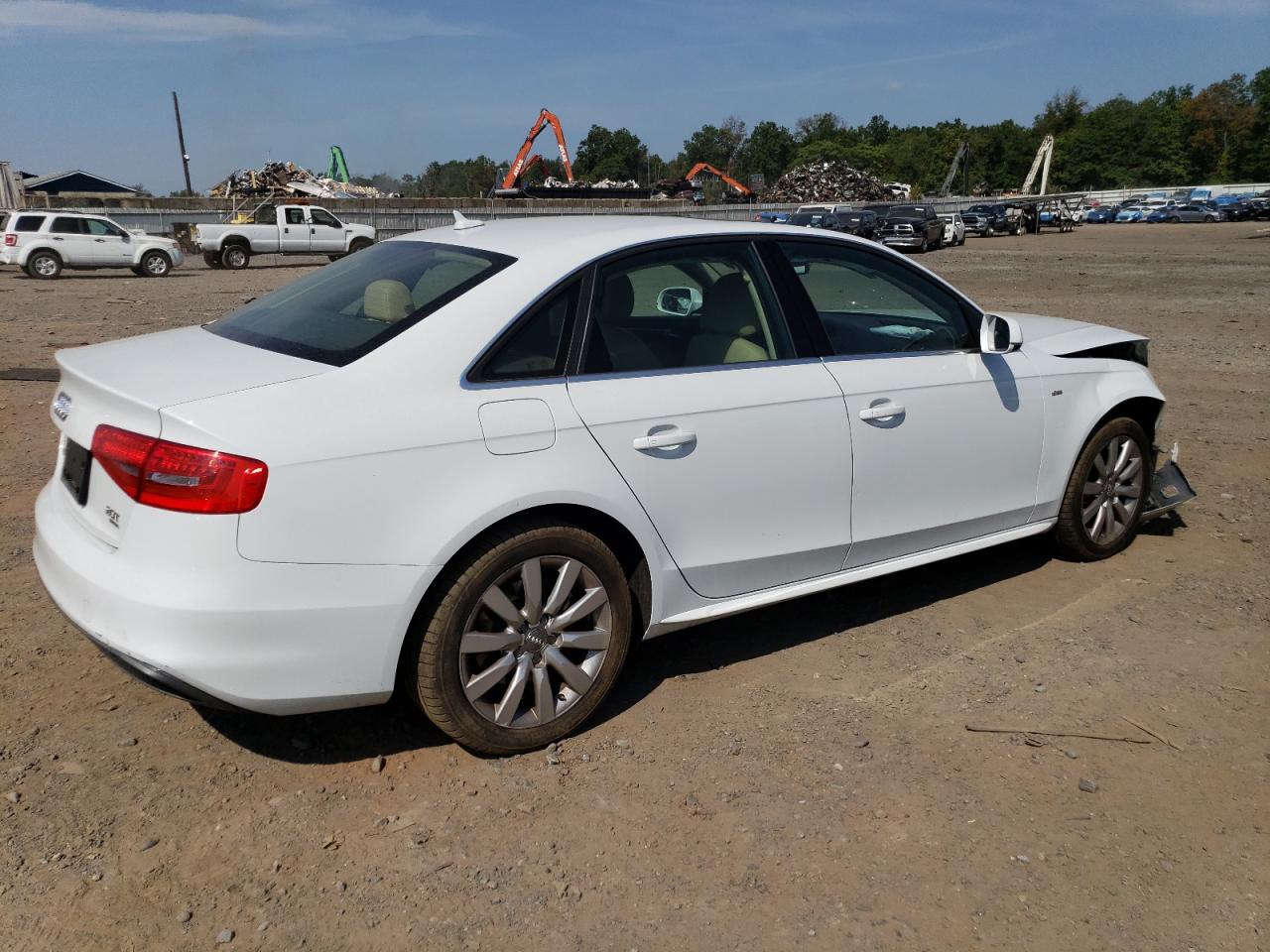 Photo 2 VIN: WAUBFAFL2FN010746 - AUDI A4 