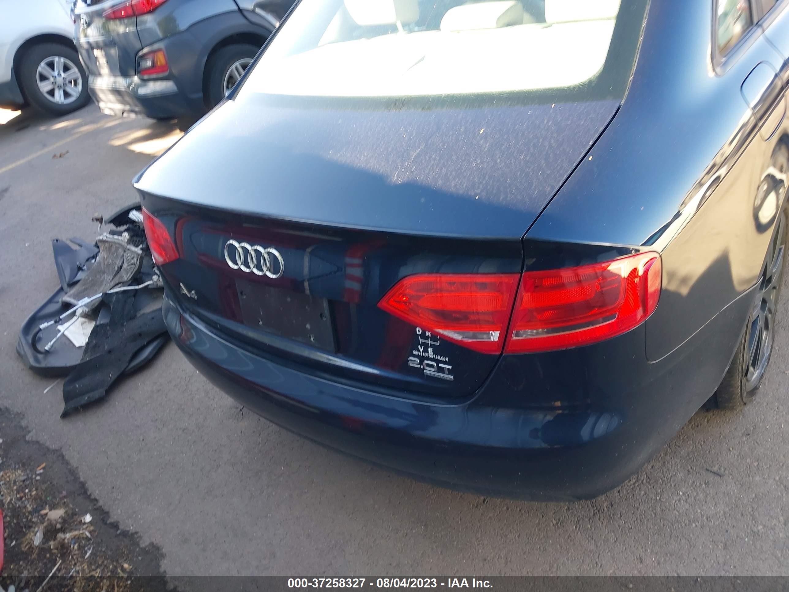 Photo 15 VIN: WAUBFAFL3BN006084 - AUDI A4 