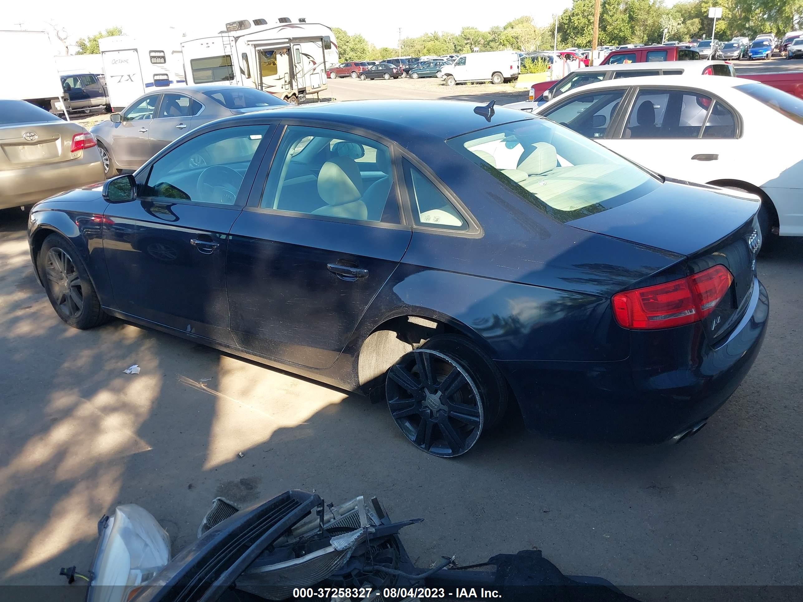 Photo 2 VIN: WAUBFAFL3BN006084 - AUDI A4 