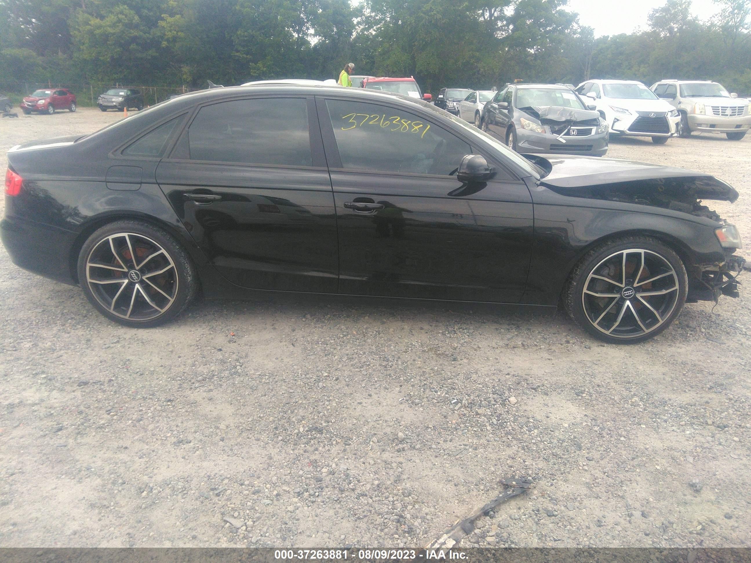 Photo 13 VIN: WAUBFAFL3BN026562 - AUDI A4 