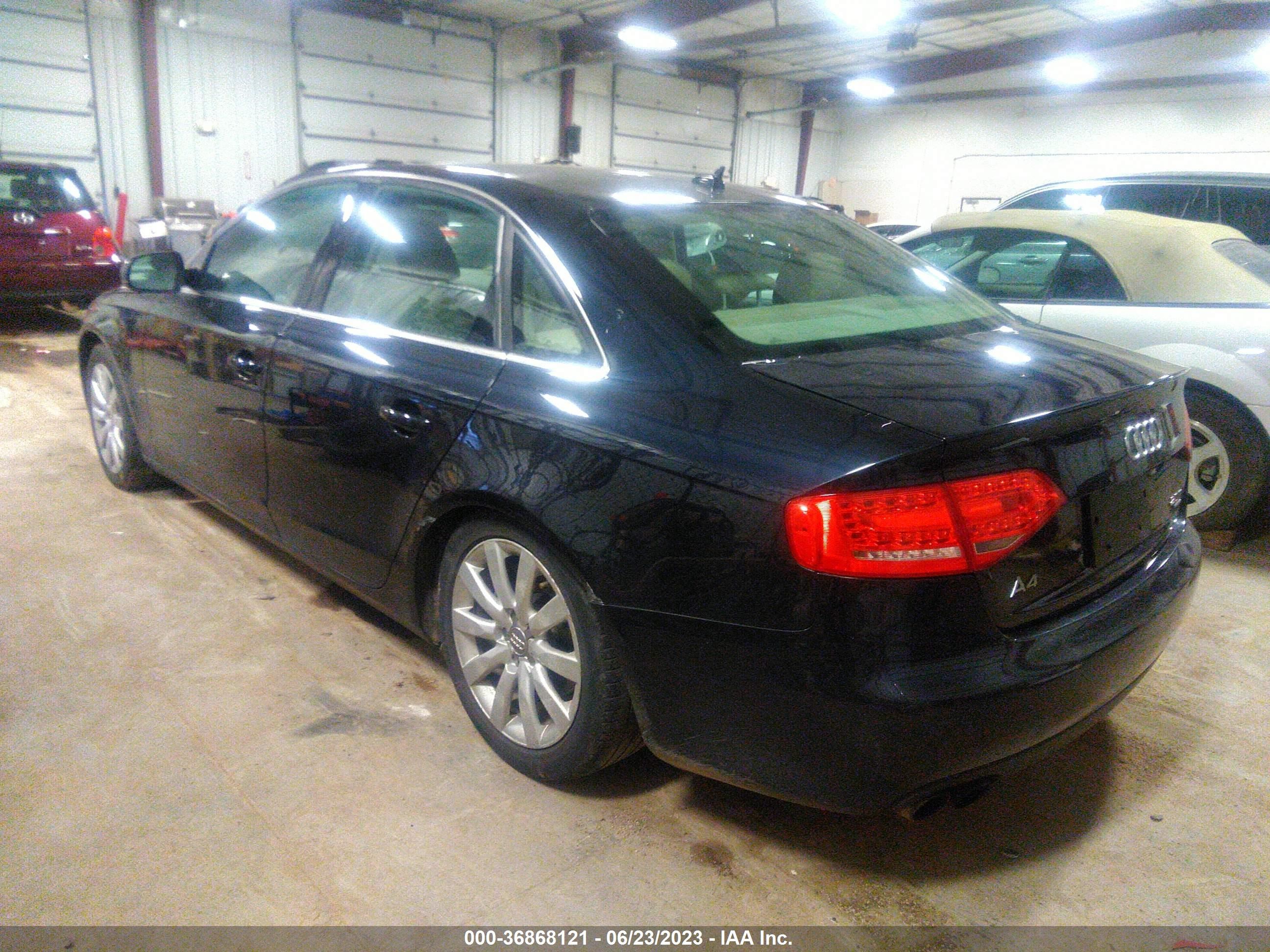 Photo 2 VIN: WAUBFAFL4CN007276 - AUDI A4 