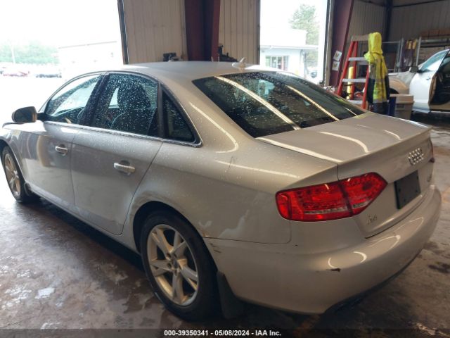 Photo 2 VIN: WAUBFAFL4CN010517 - AUDI A4 