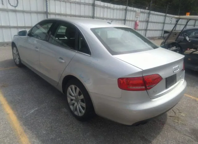 Photo 2 VIN: WAUBFAFL4CN019332 - AUDI A4 