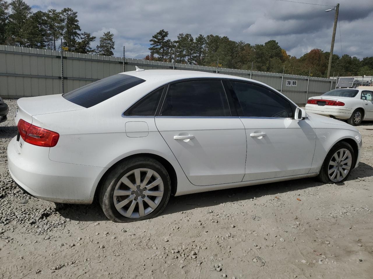 Photo 2 VIN: WAUBFAFL4DN004735 - AUDI A4 