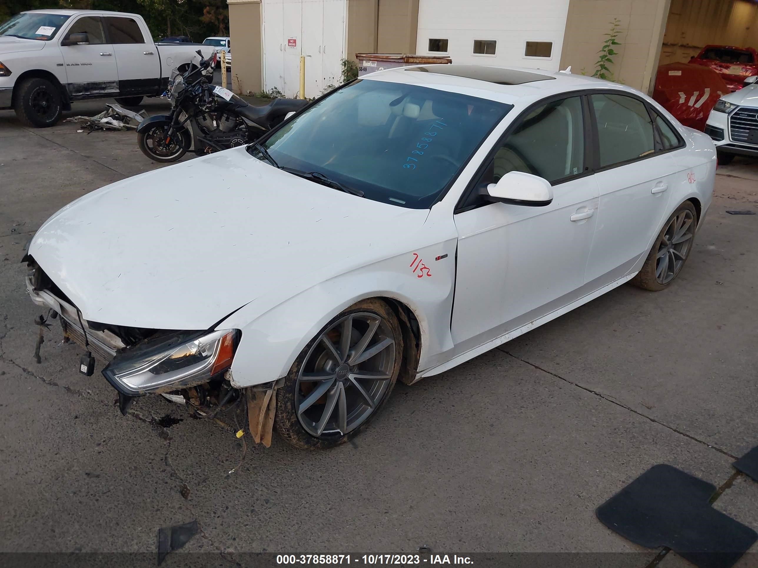 Photo 1 VIN: WAUBFAFL4GN014055 - AUDI A4 