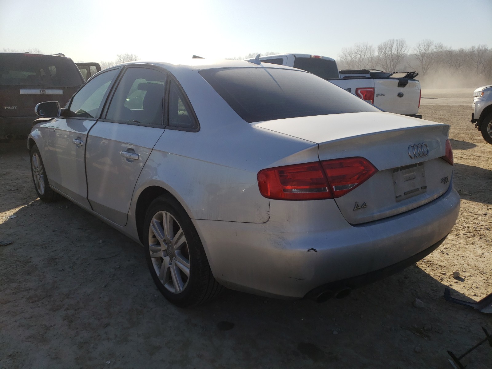 Photo 2 VIN: WAUBFAFL6BN051147 - AUDI A4 PREMIUM 