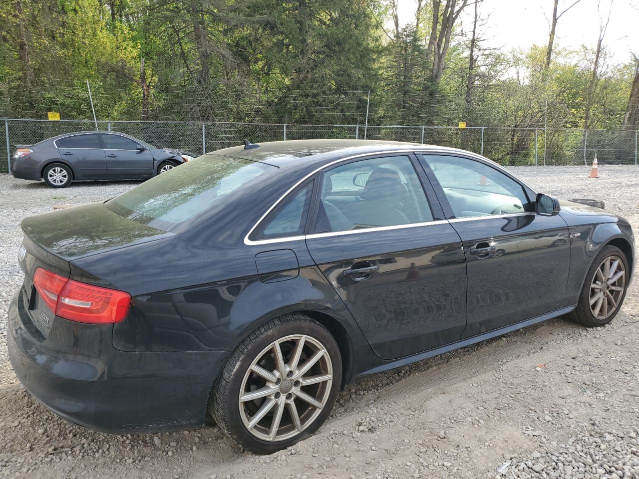 Photo 2 VIN: WAUBFAFL6GN018771 - AUDI A4 