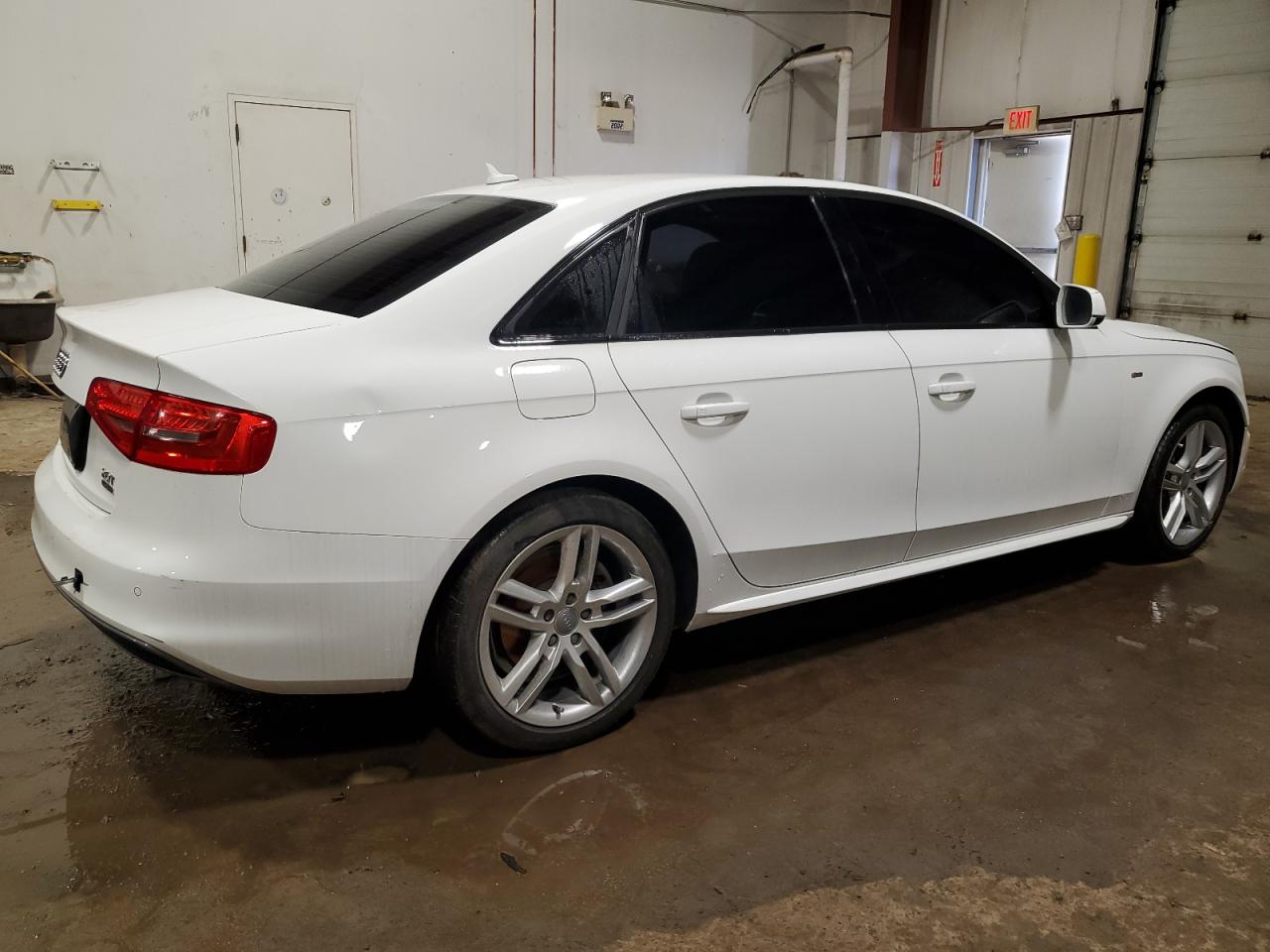 Photo 2 VIN: WAUBFAFL7GN013921 - AUDI A4 