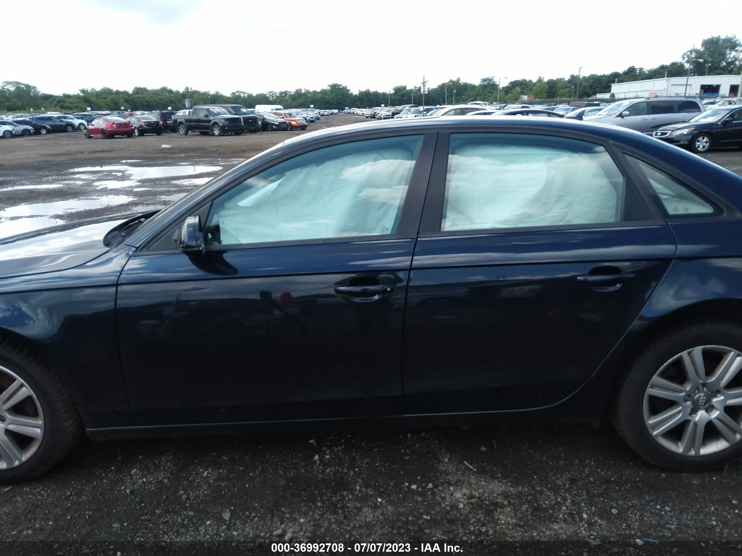 Photo 13 VIN: WAUBFAFL8AN009450 - AUDI A4 