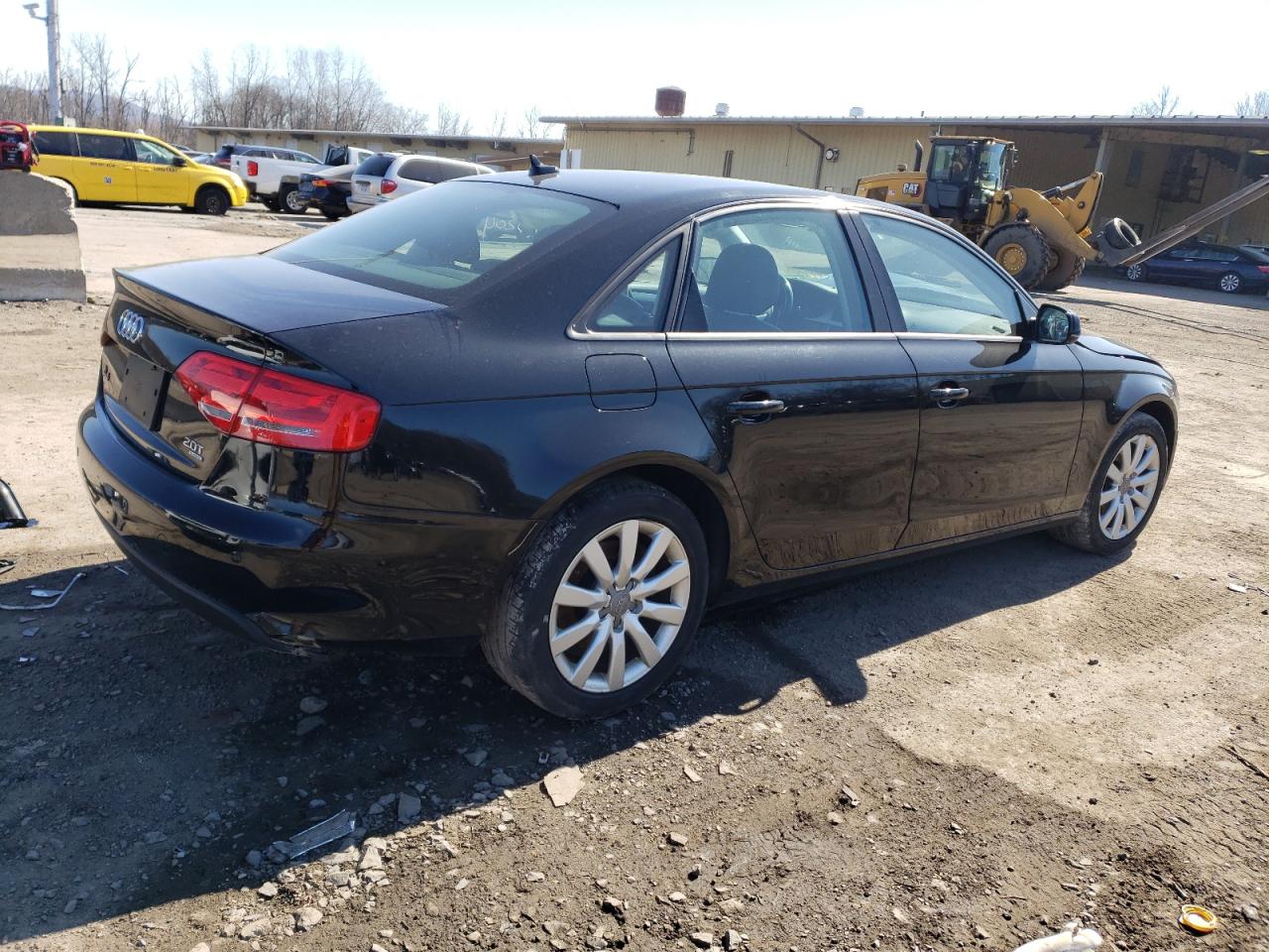 Photo 2 VIN: WAUBFAFL8CN011220 - AUDI A4 