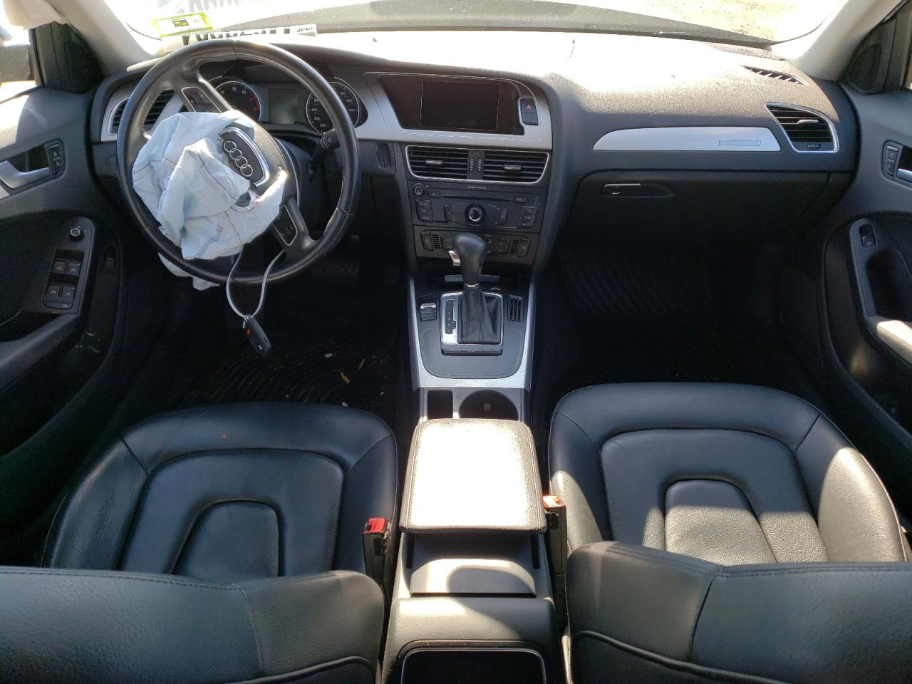 Photo 7 VIN: WAUBFAFL8CN011220 - AUDI A4 