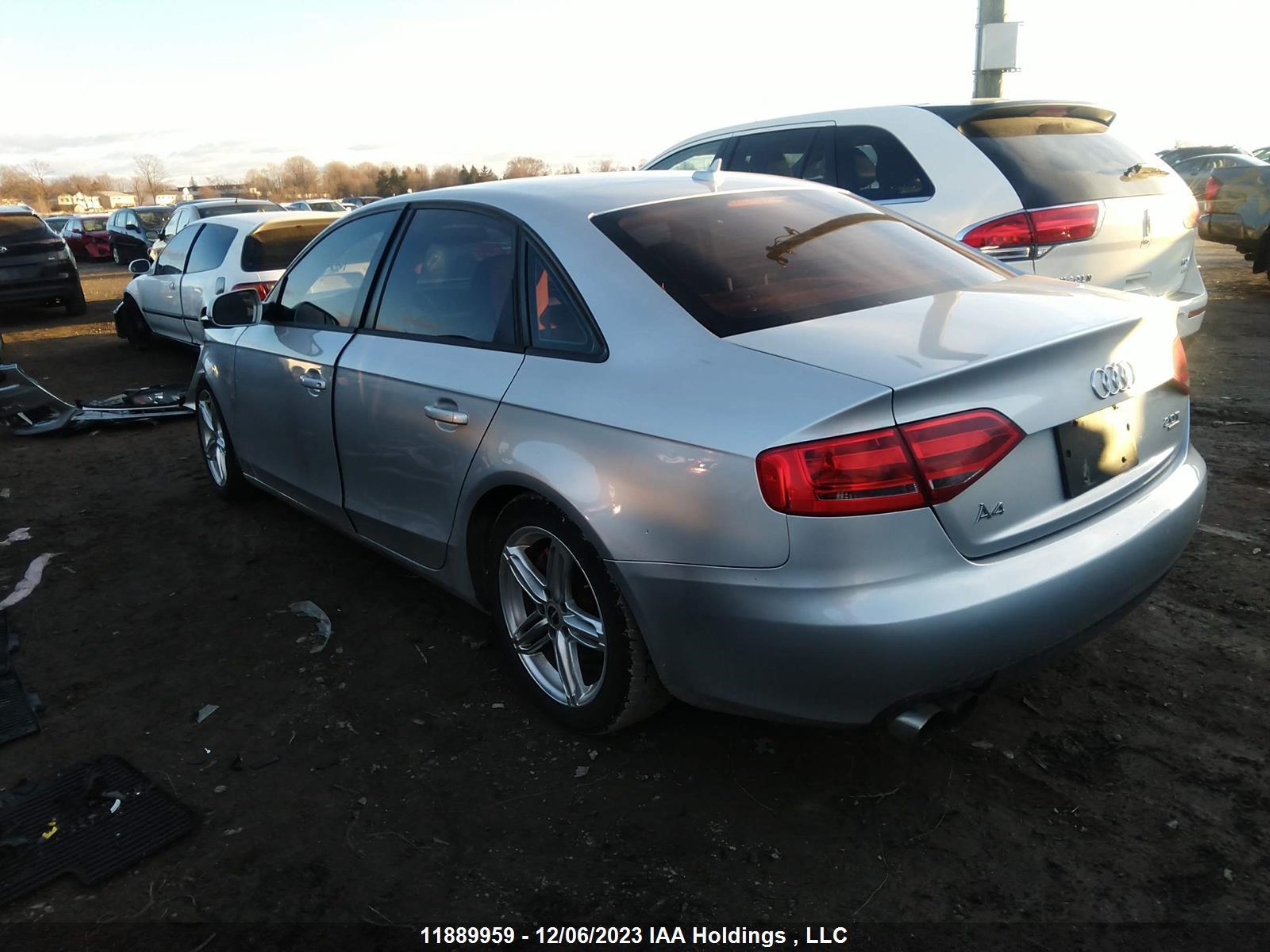 Photo 2 VIN: WAUBFAFL9AN065283 - AUDI A4 