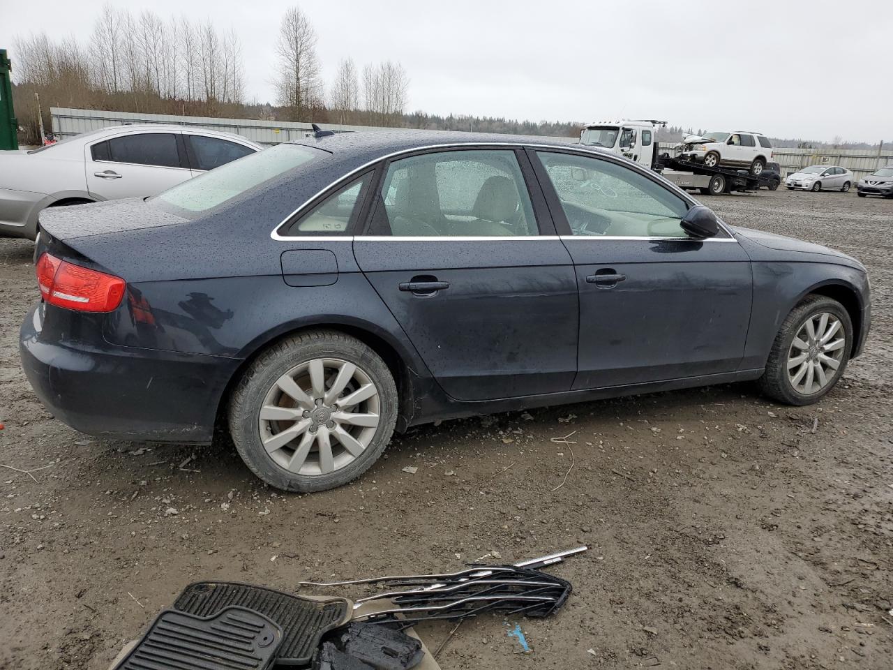 Photo 2 VIN: WAUBFAFL9CN014529 - AUDI A4 