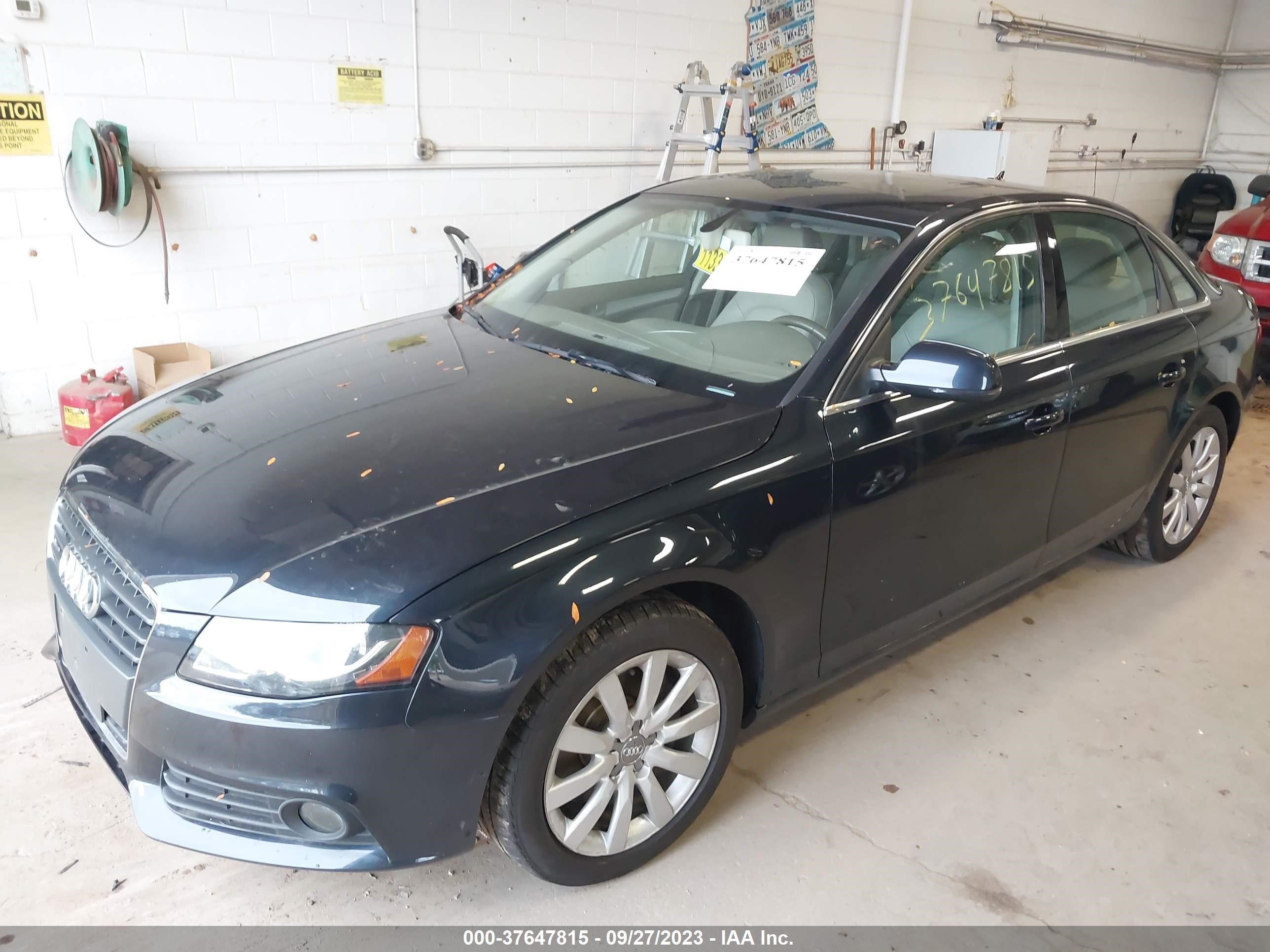 Photo 1 VIN: WAUBFAFLXCN007315 - AUDI A4 