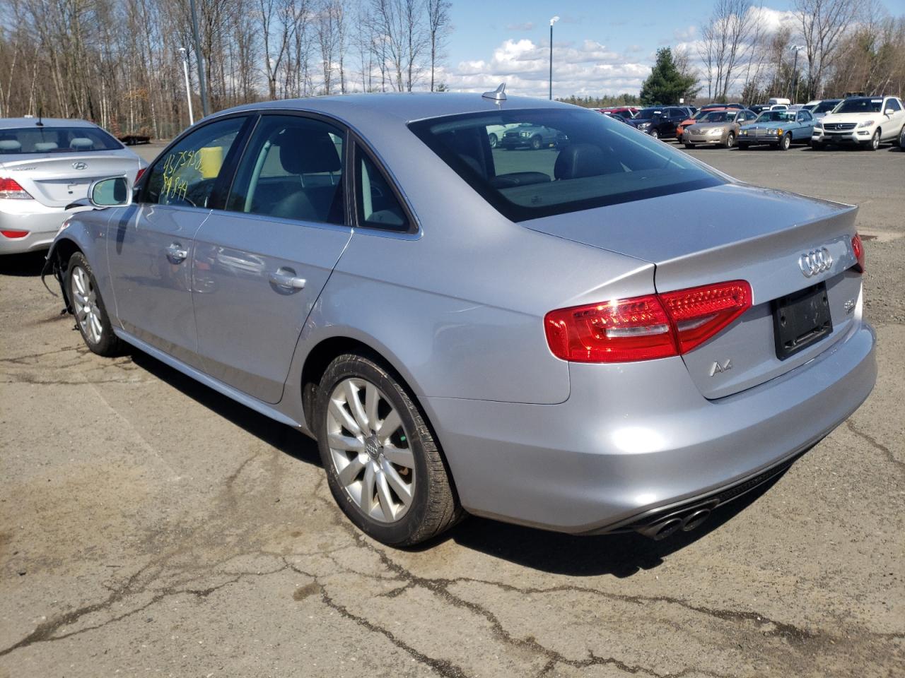 Photo 2 VIN: WAUBFAFLXFN042912 - AUDI A4 