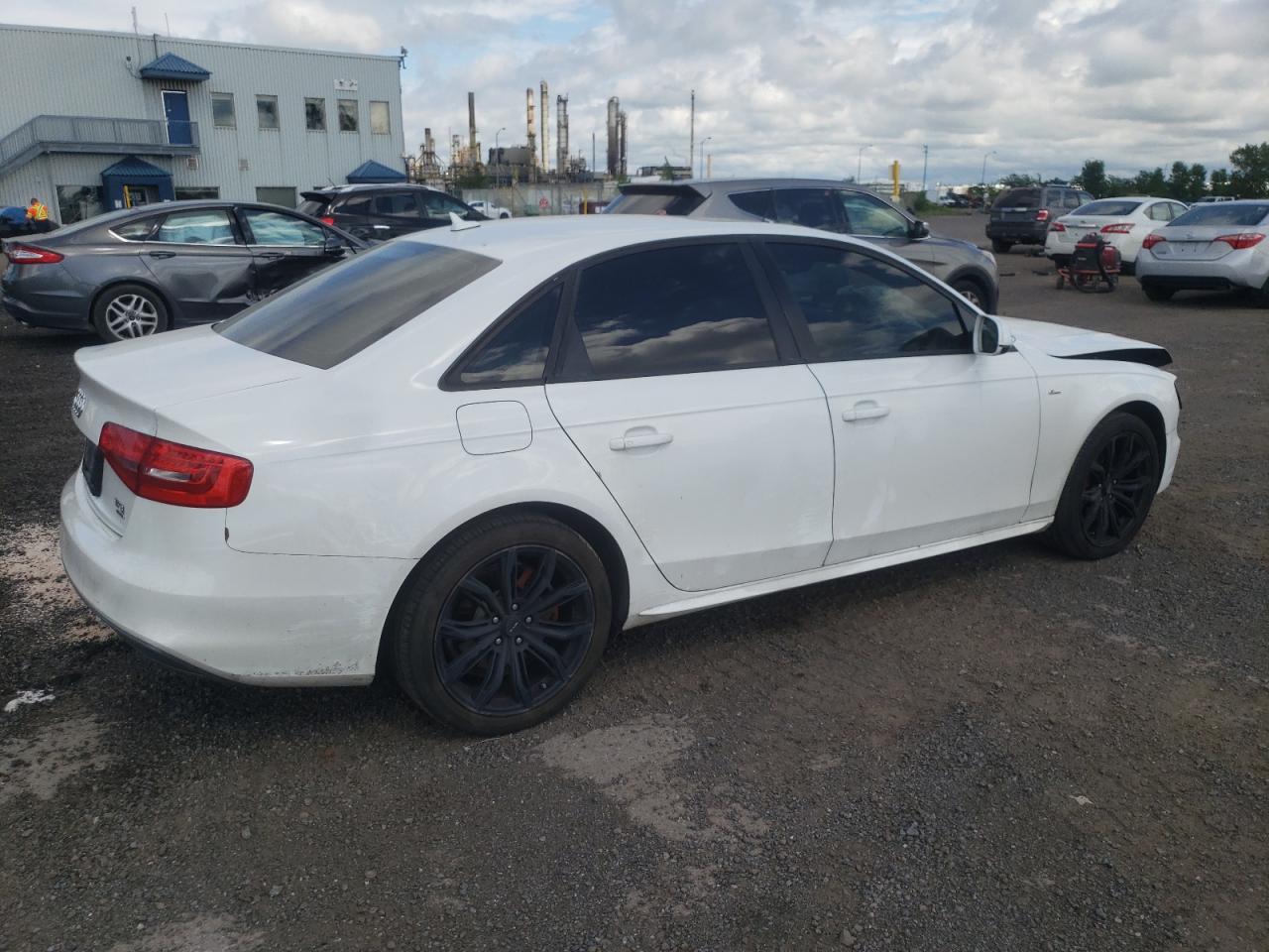 Photo 2 VIN: WAUBFCFL0FN006786 - AUDI A4 