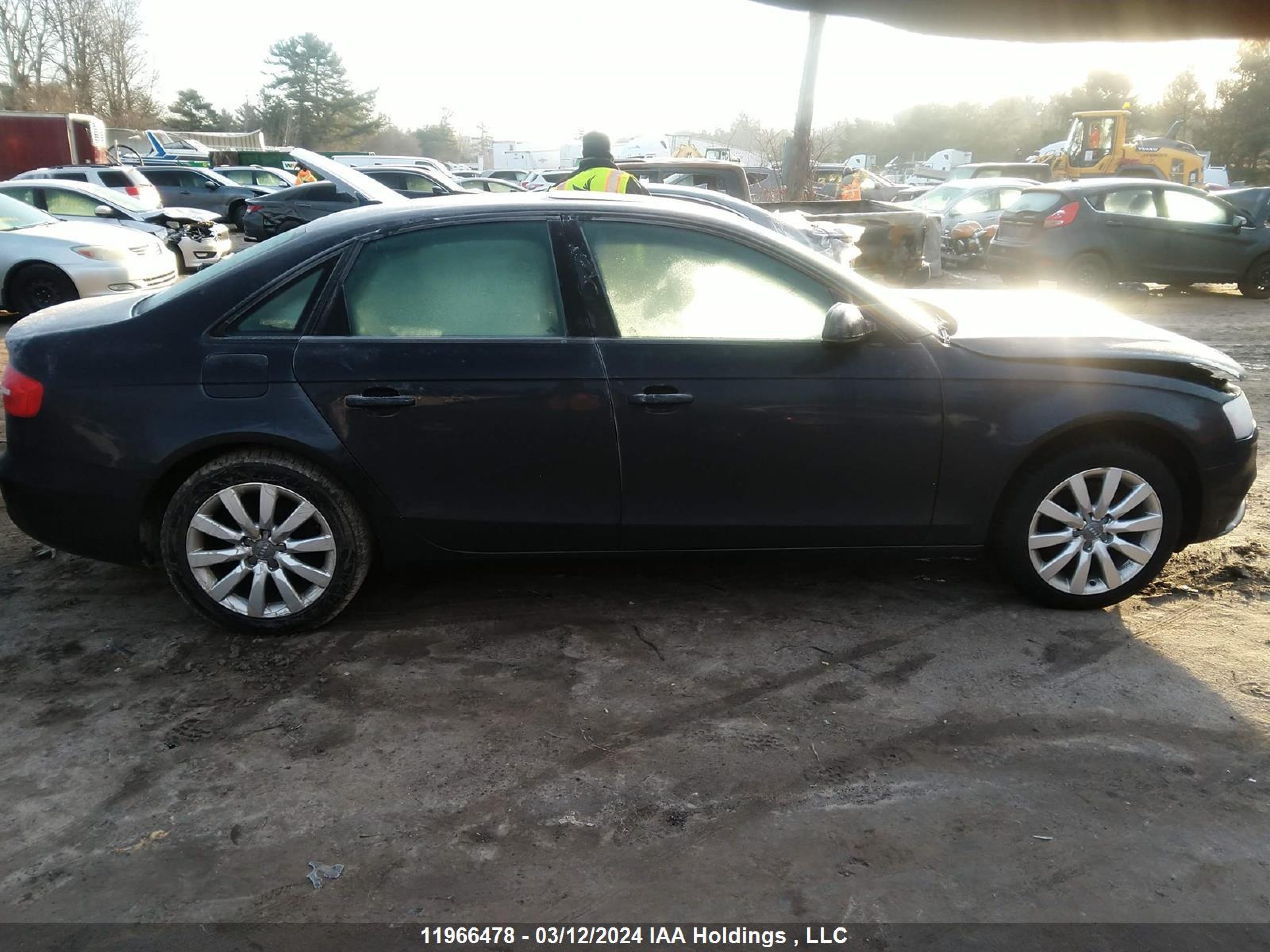 Photo 13 VIN: WAUBFCFL2EN005248 - AUDI A4 