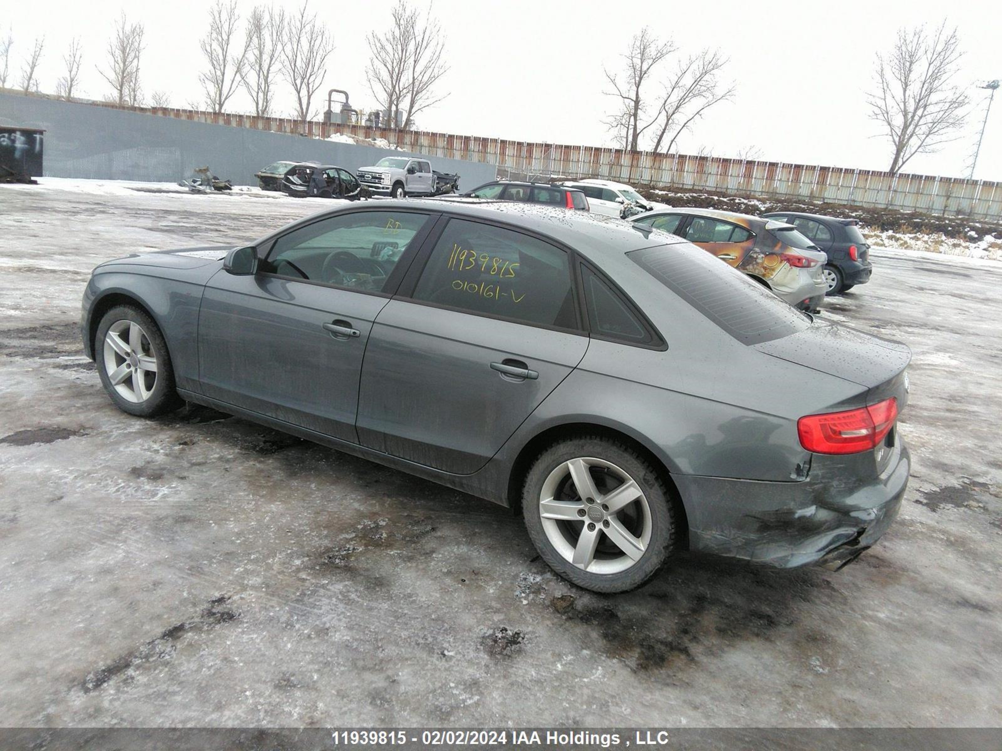 Photo 2 VIN: WAUBFCFL4EN010161 - AUDI A4 