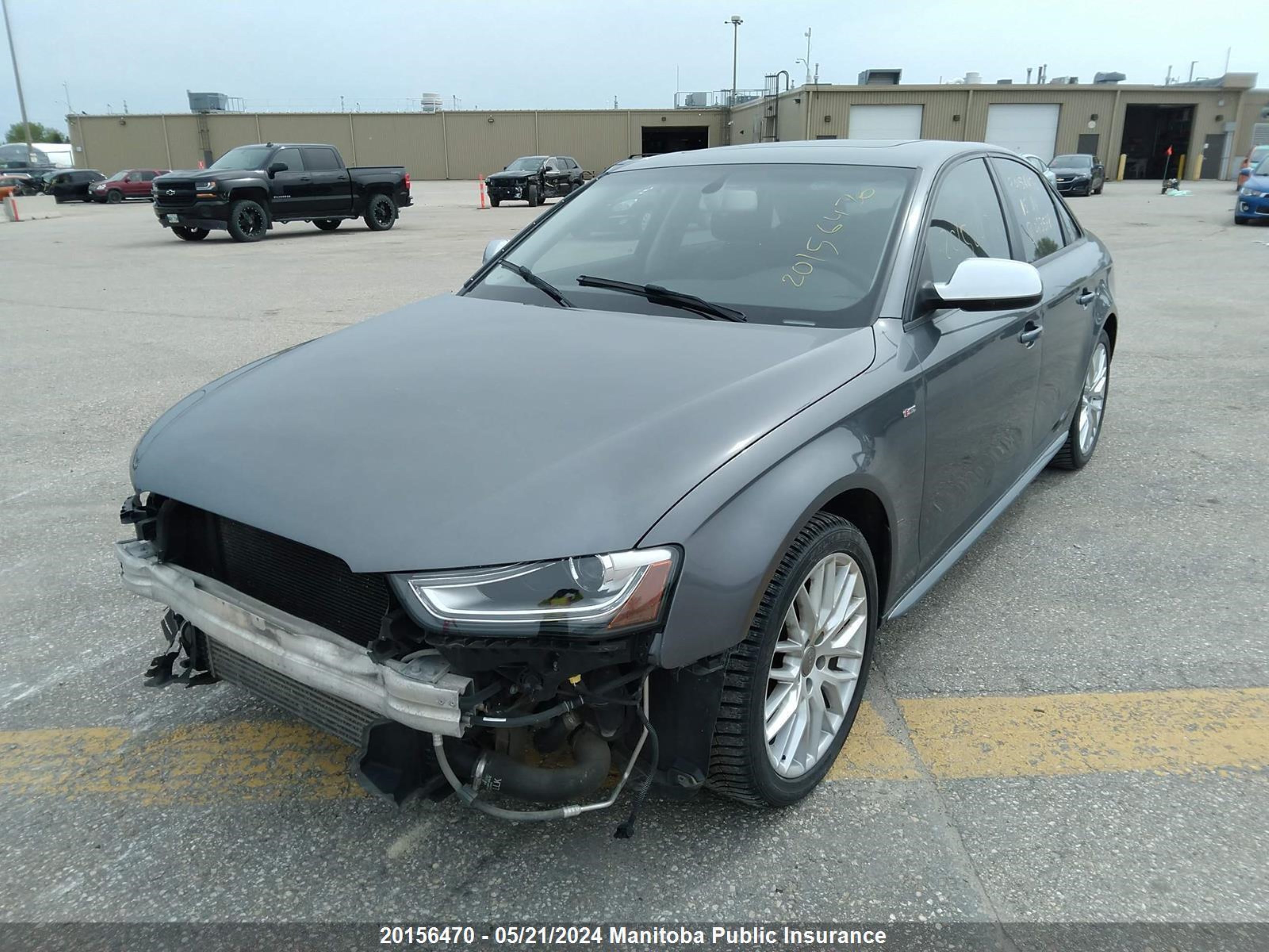 Photo 1 VIN: WAUBFCFL8FN023528 - AUDI A4 