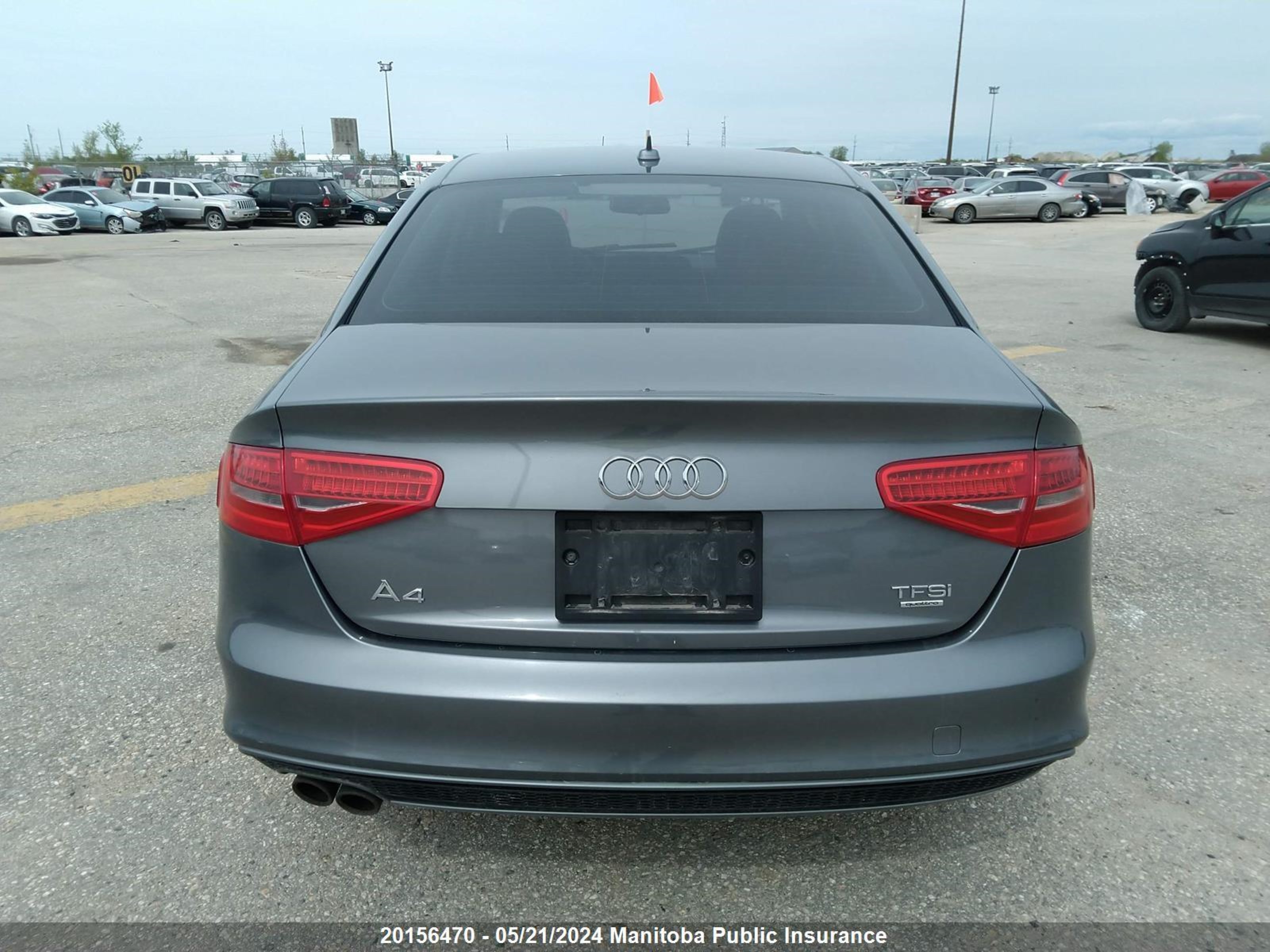 Photo 15 VIN: WAUBFCFL8FN023528 - AUDI A4 